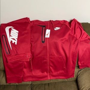 Nike sweatsuit